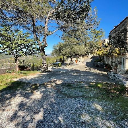 Le Castellas - Gite En Pleine Nature Montmirat エクステリア 写真