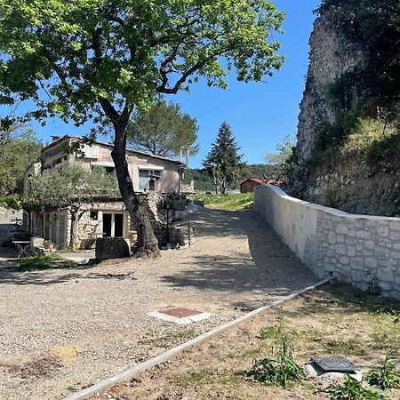 Le Castellas - Gite En Pleine Nature Montmirat エクステリア 写真