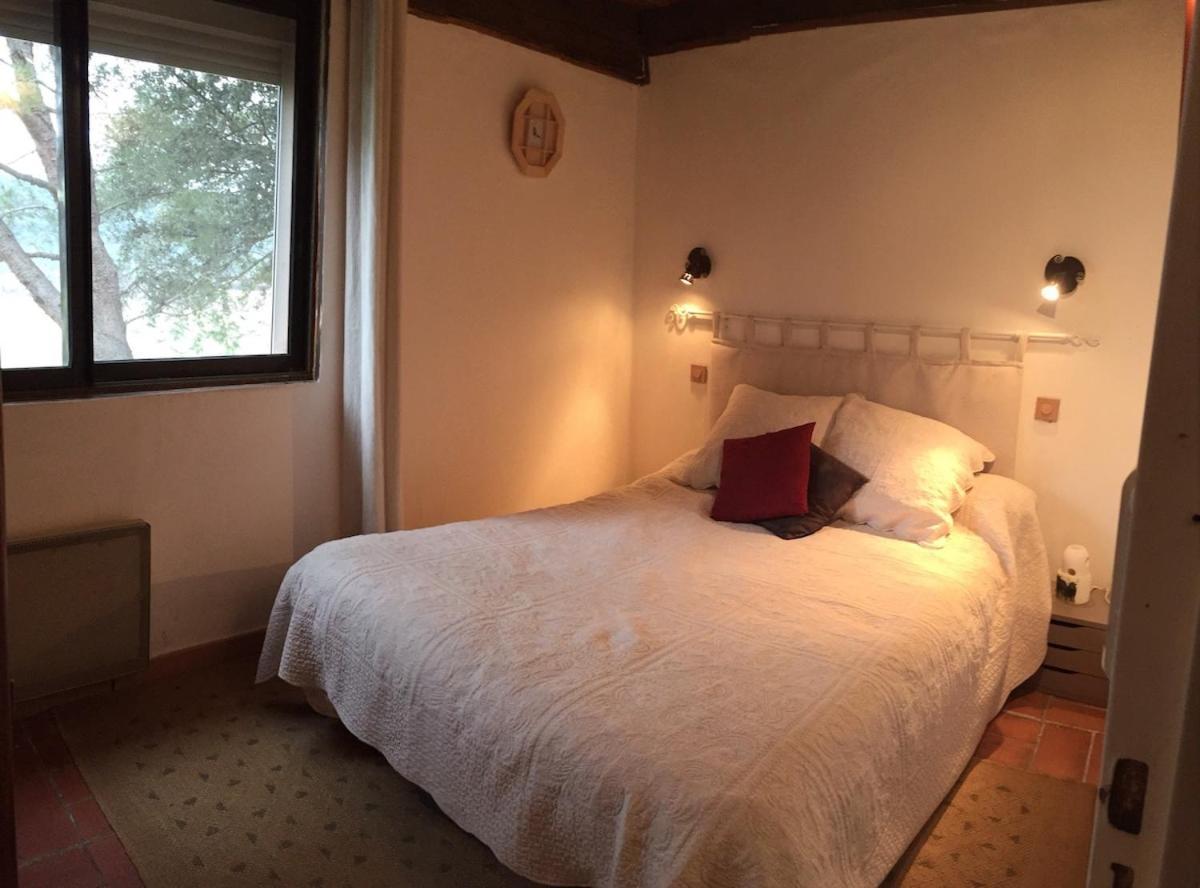 Le Castellas - Gite En Pleine Nature Montmirat エクステリア 写真